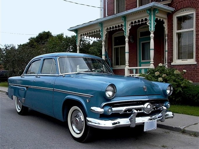 1954 Ford Custom Line 4D