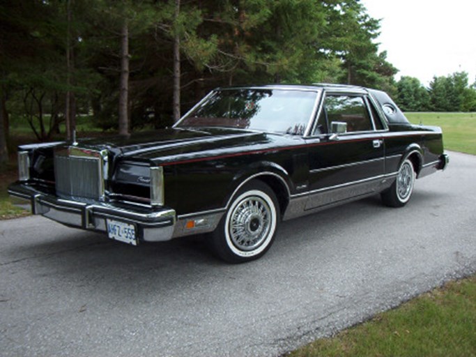 1982 Lincoln Continental Mark VI 2D