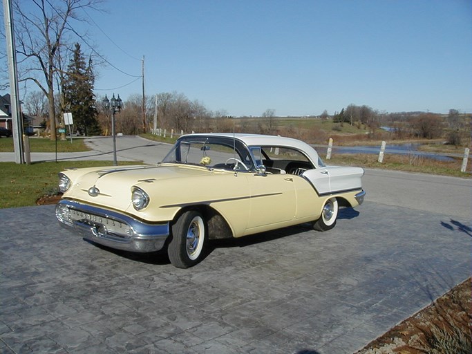 1957 Oldsmobile Holiday 88 H.T