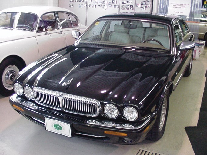 1999 Jaguar Vanden Plas