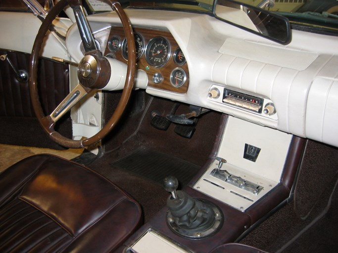 1962 Studebaker Avanti 2D