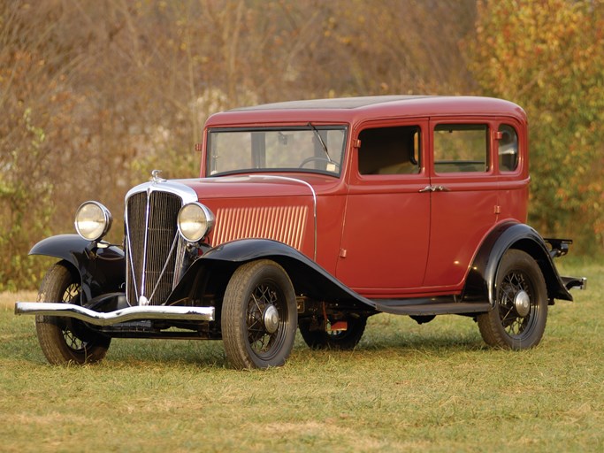 1932 Rockne Sedan