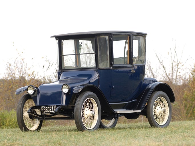 1917 Detroit Electric Model 68 Touring