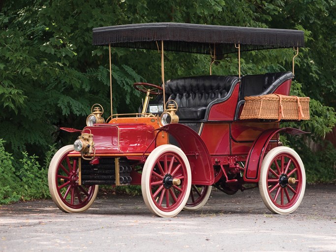 1904 Cadillac Model B Rear-Entry Tonneau