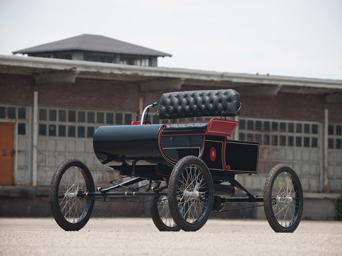 1902 Oldsmobile Curved-Dash Runabout
