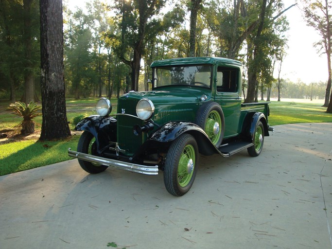 1932 Ford Deluxe Pickup Truck