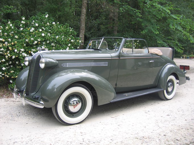 1936 Pontiac Deluxe Eight