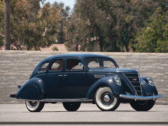 1937 Lincoln Zephyr Sedan