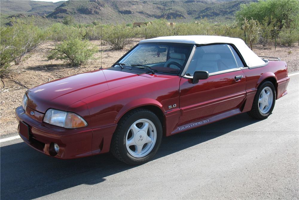 1992 FORD MUSTANG GT CONVERTIBLE