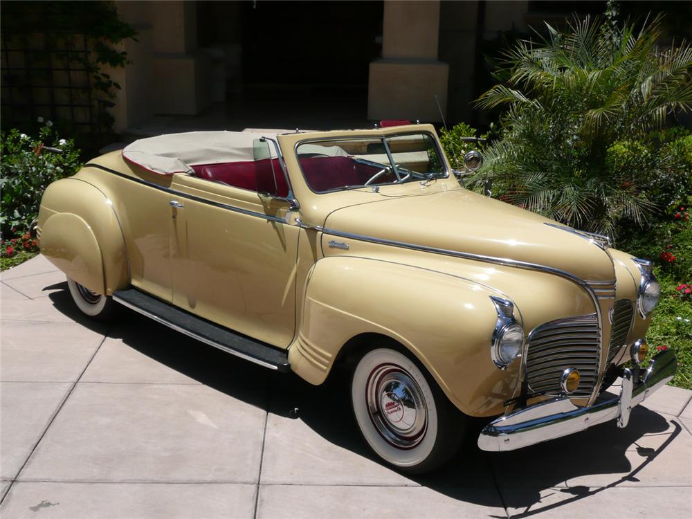 1941 PLYMOUTH SPECIAL DELUXE CONVERTIBLE