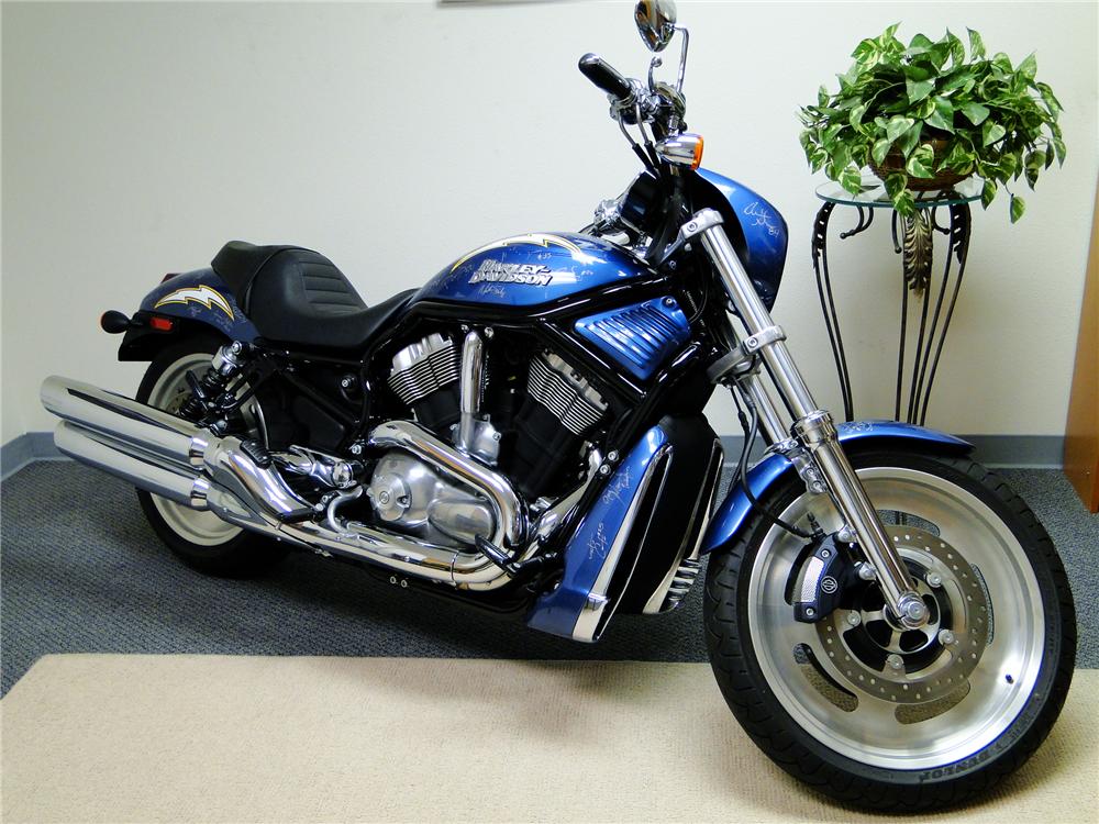 2006 HARLEY-DAVIDSON V-ROD MOTORCYCLE SD CHARGERS EDITION