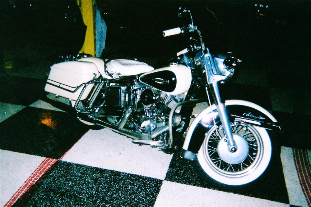 1970 HARLEY-DAVIDSON FLH MOTORCYCLE