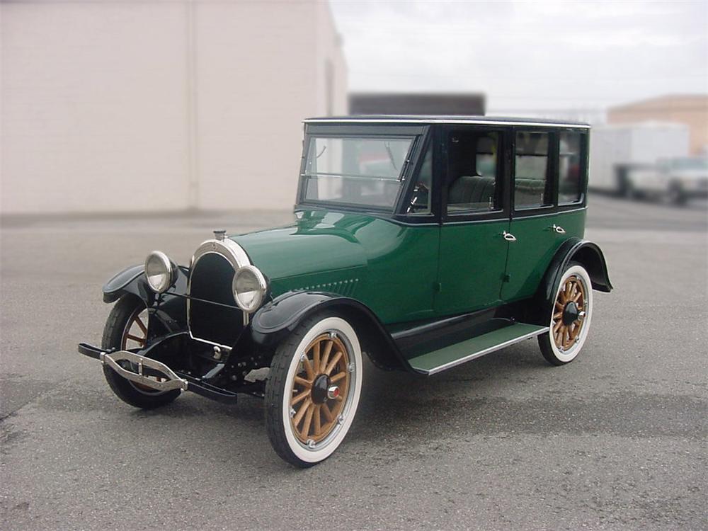 1920 OLDSMOBILE SERIES 37B SEDAN