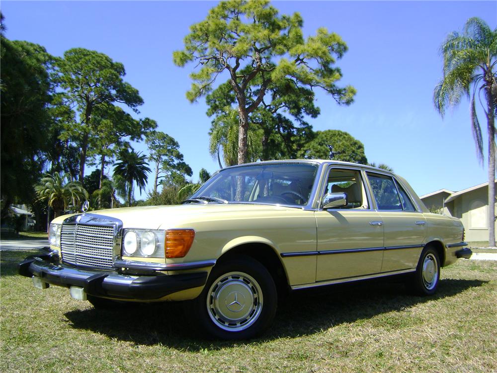 1977 MERCEDES-BENZ 280SE 4 DOOR SEDAN