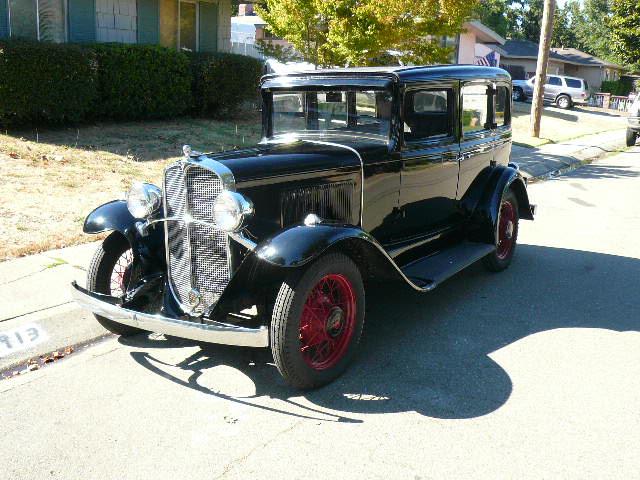 1931 PONTIAC 4 DOOR SEDAN