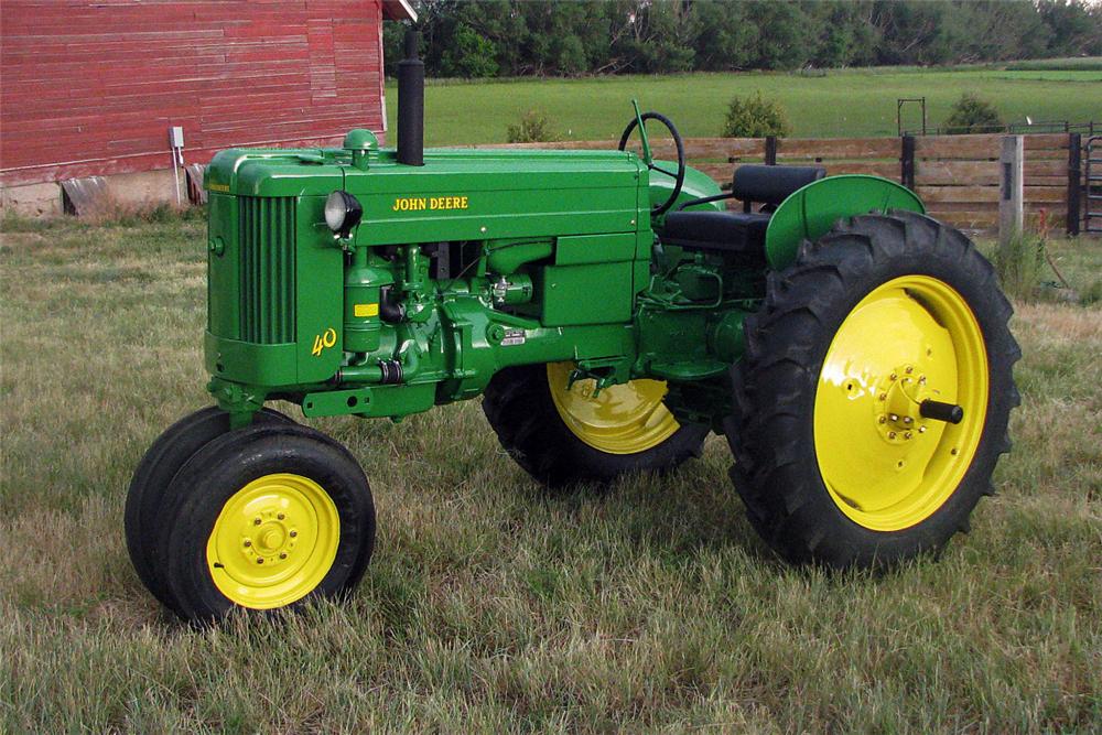 1953 JOHN DEERE MODEL 40 TRACTOR