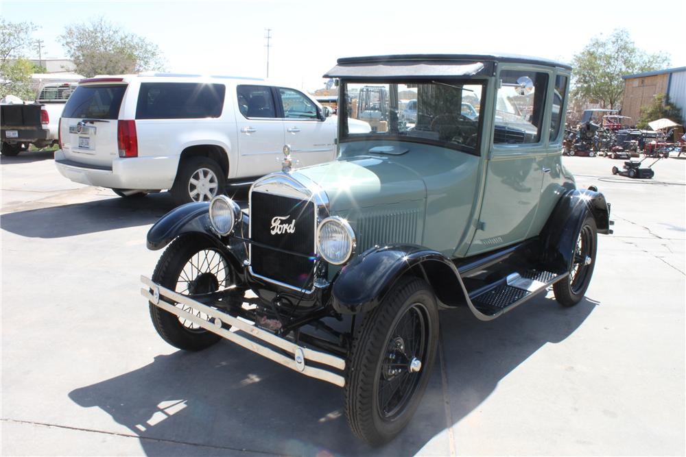 1927 FORD MODEL T COUPE