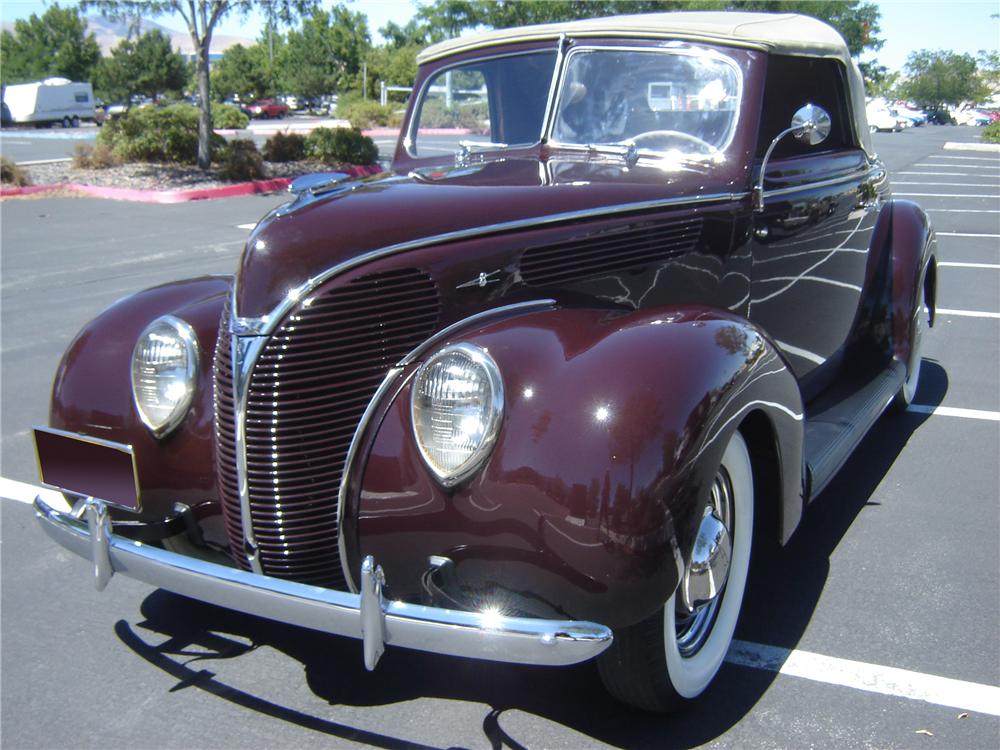 1938 FORD CONVERTIBLE COUPE