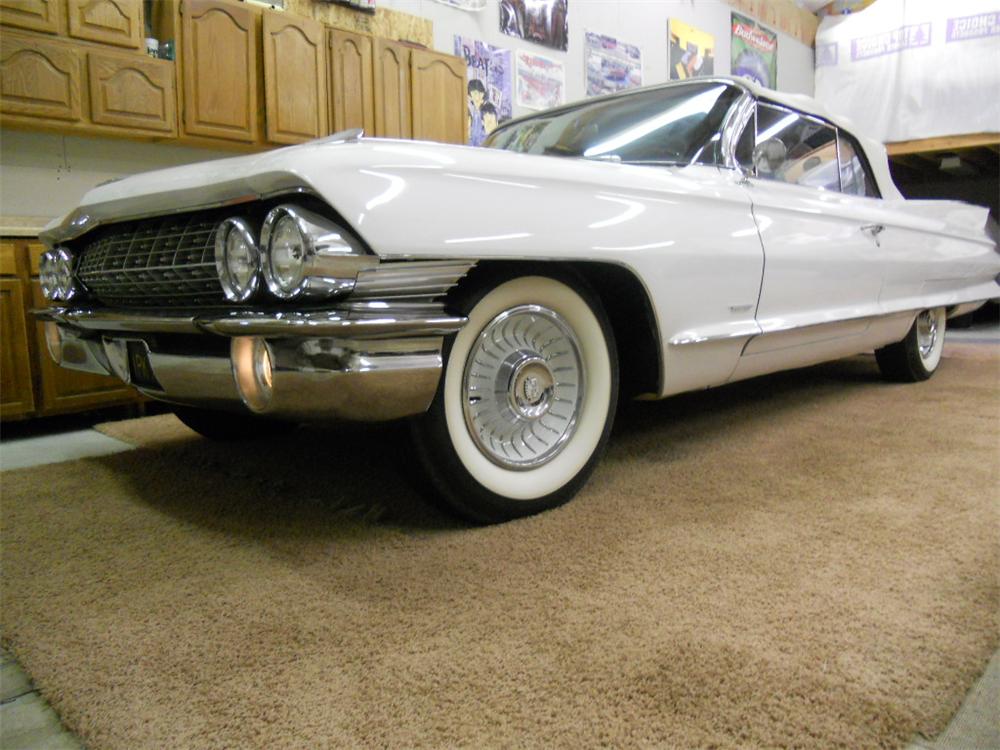 1961 CADILLAC SERIES 62 CONVERTIBLE