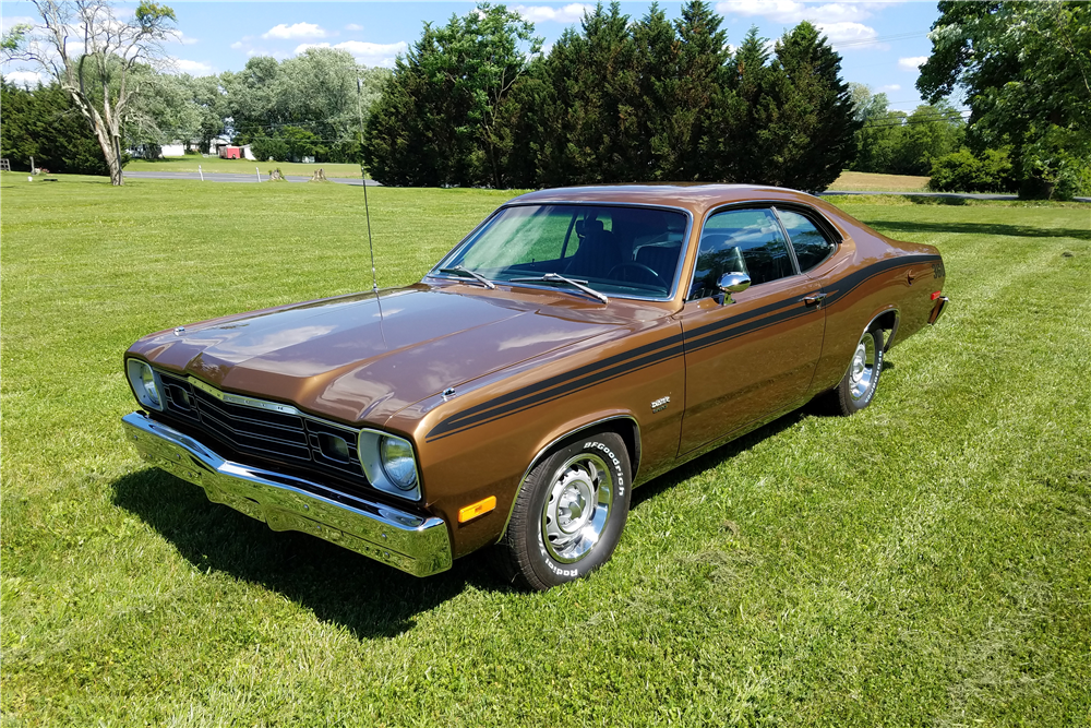 1974 PLYMOUTH DUSTER 