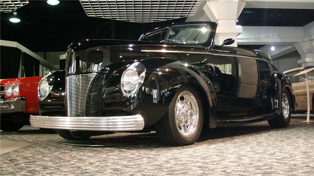 1940 FORD DELUXE CUSTOM CONVERTIBLE