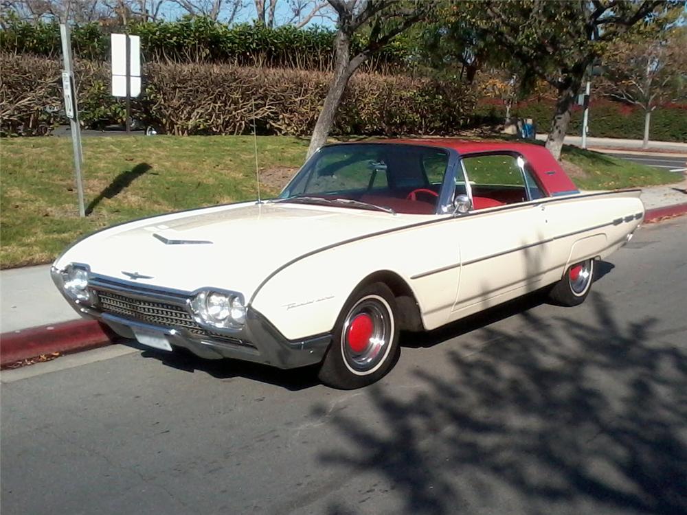 1962 FORD THUNDERBIRD COUPE