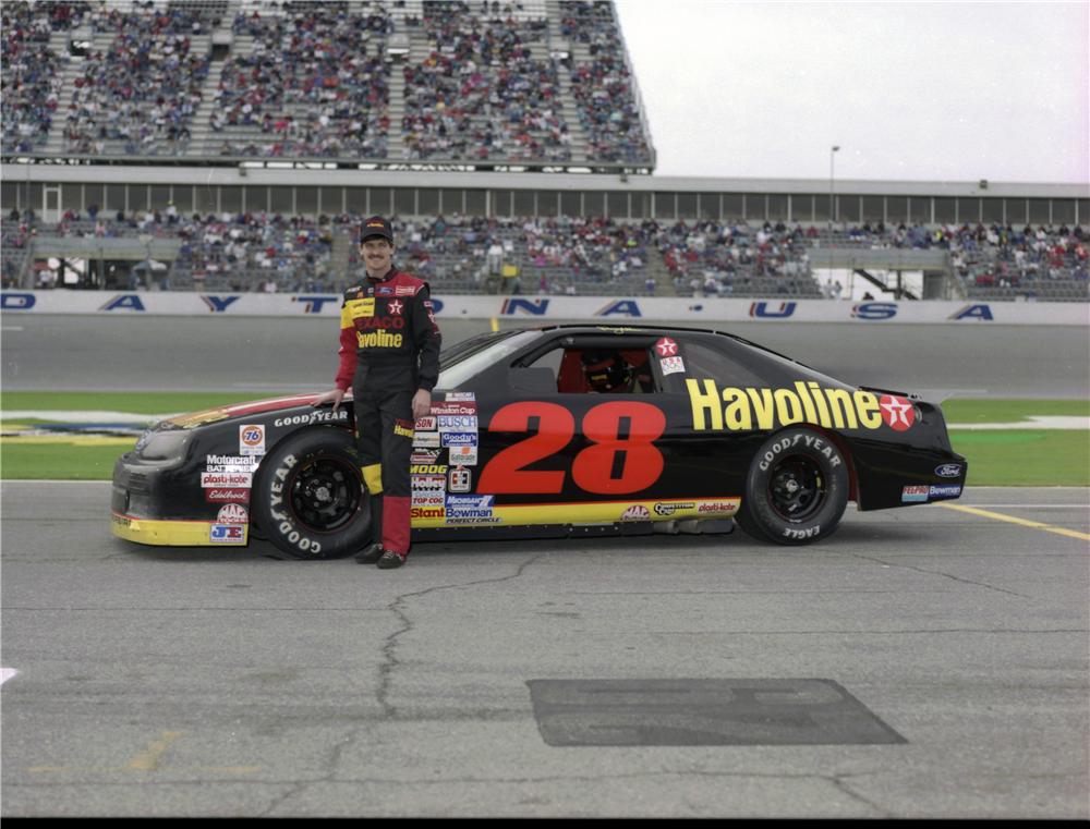 1992 FORD THUNDERBIRD NASCAR RACE CAR