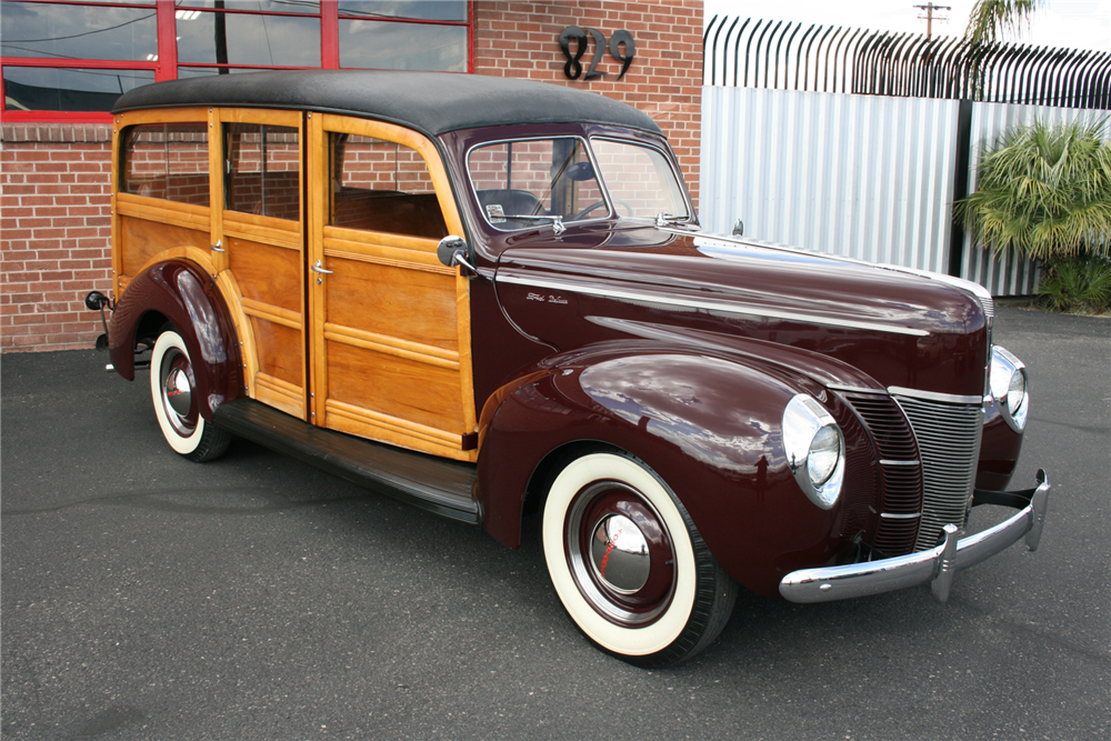 1940 FORD DELUXE WOODY WAGON