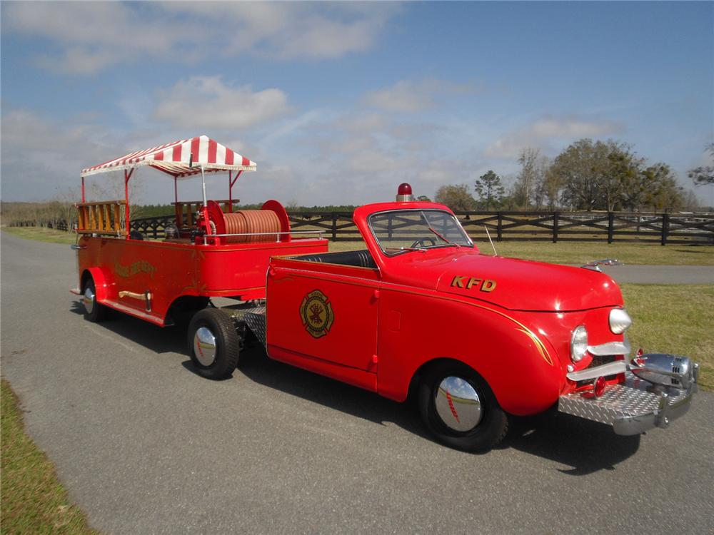 1949 CROSLEY HOOK AND LADDER FIRE TRUCK