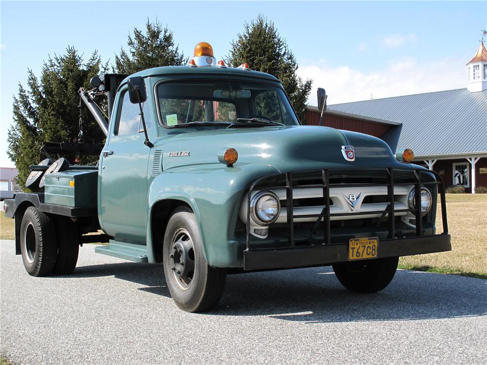 1953 FORD F-350 TOW TRUCK