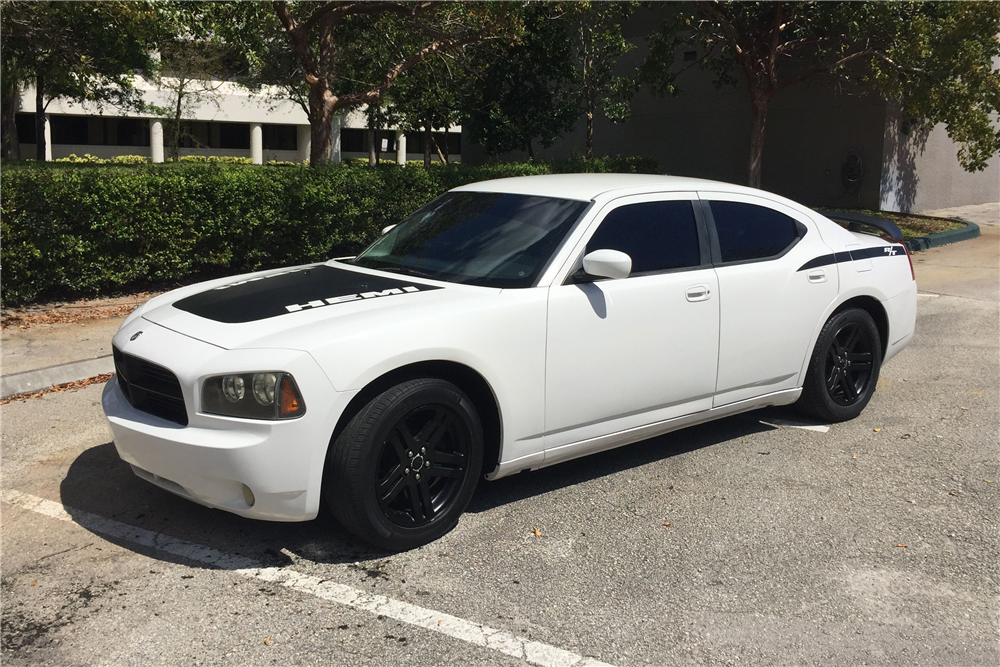 2006 DODGE CHARGER 