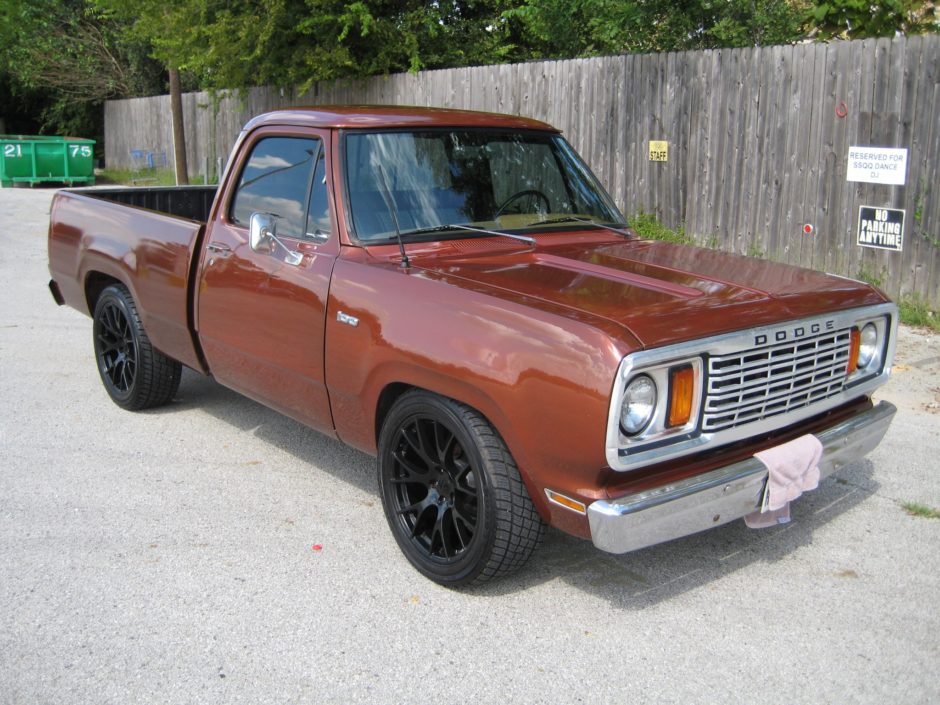 No Reserve: 1977 Dodge D100 Pickup