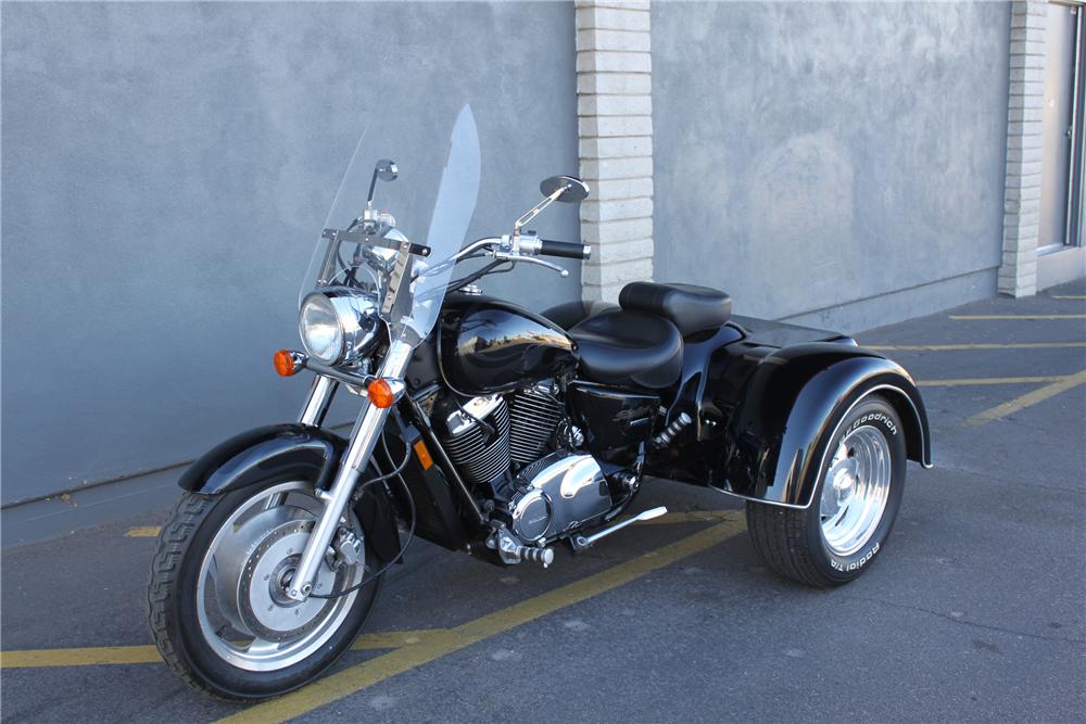 2004 HONDA SHADOW CUSTOM TRIKE MOTORCYCLE