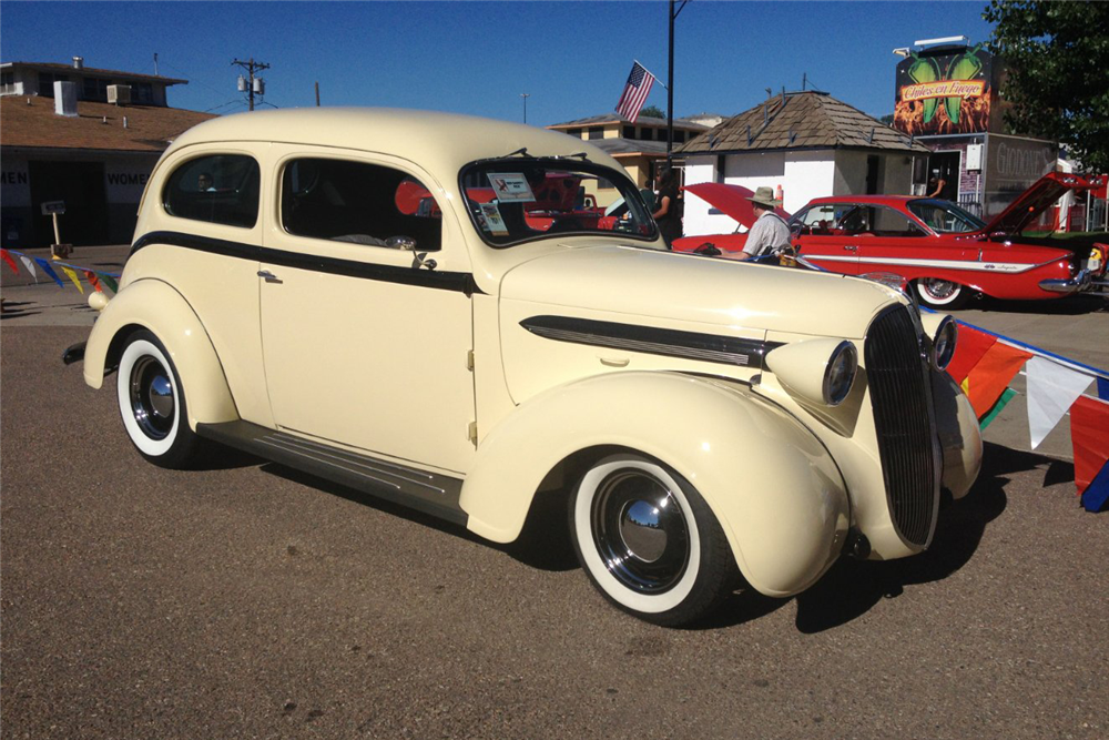 1937 PLYMOUTH CUSTOM COUPE