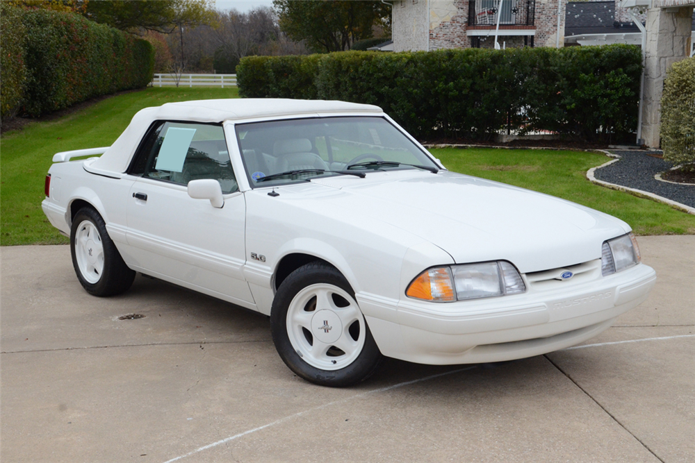 1993 FORD MUSTANG CONVERTIBLE