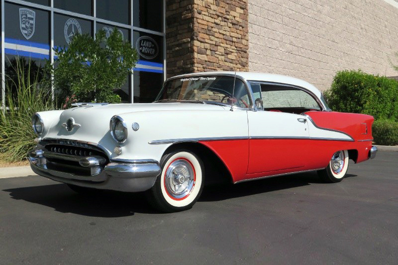 1955 OLDSMOBILE SUPER 88 HOLIDAY COUPE