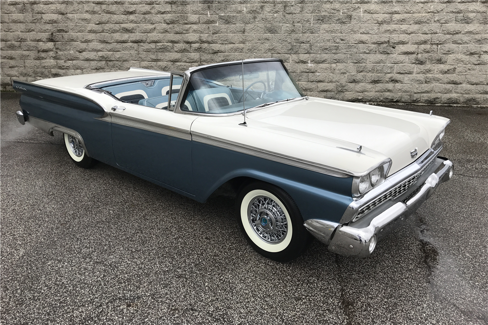 1959 FORD SKYLINER CONVERTIBLE