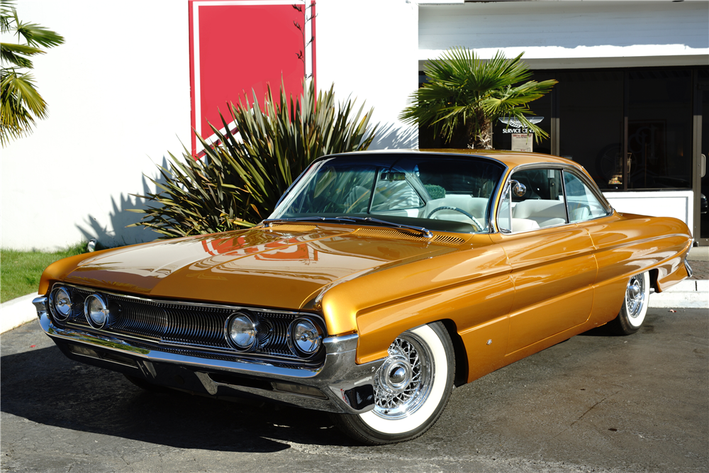 1961 OLDSMOBILE 88 CUSTOM HARDTOP