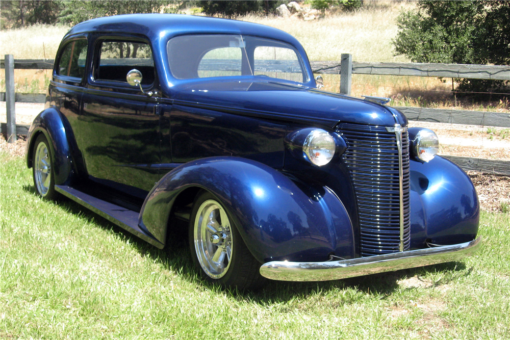 1938 CHEVROLET MASTER DELUXE CUSTOM SEDAN