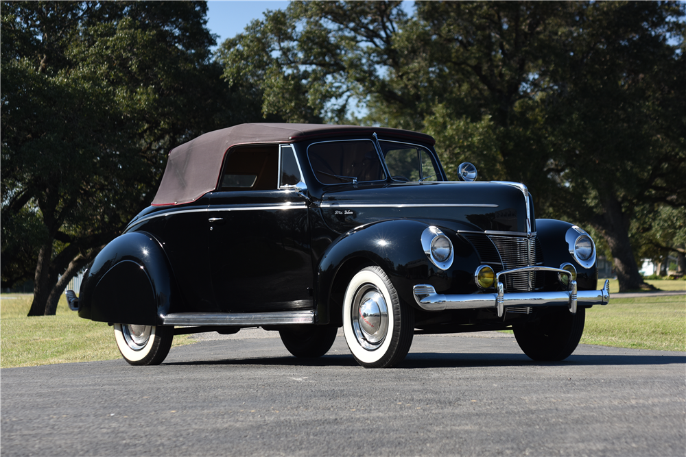 1940 FORD DELUXE CONVERTIBLE