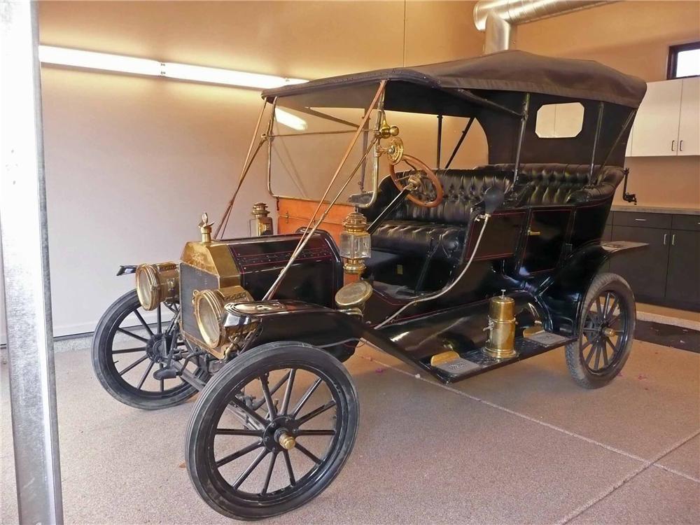 1910 FORD MODEL T TOURING
