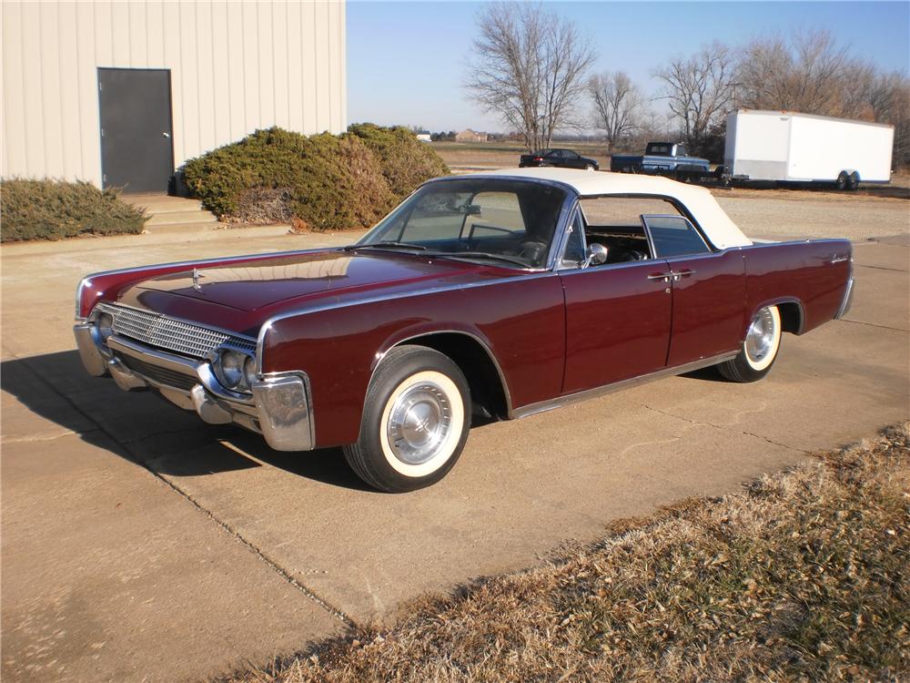 1961 LINCOLN CONTINENTAL CONVERTIBLE
