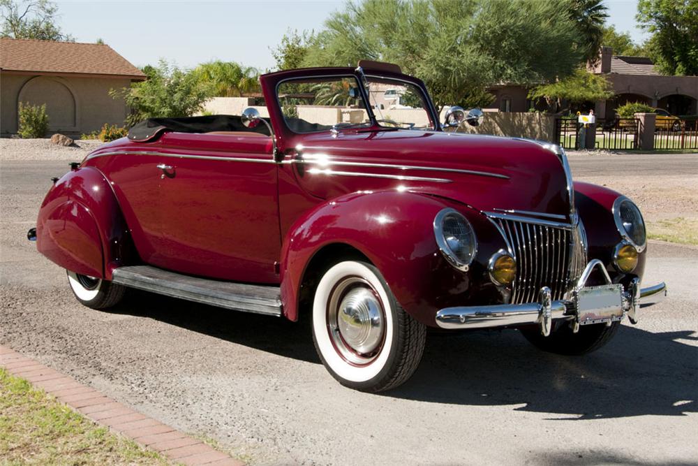 1939 FORD DELUXE CUSTOM CONVERTIBLE W/RUMBLESEAT