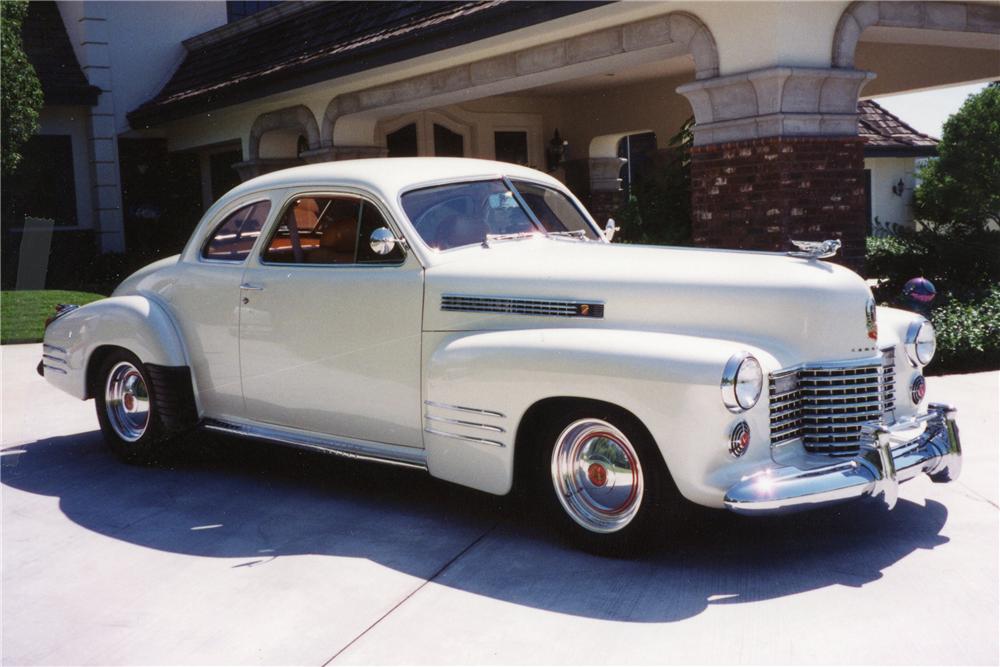 1941 CADILLAC CUSTOM DELUXE COUPE