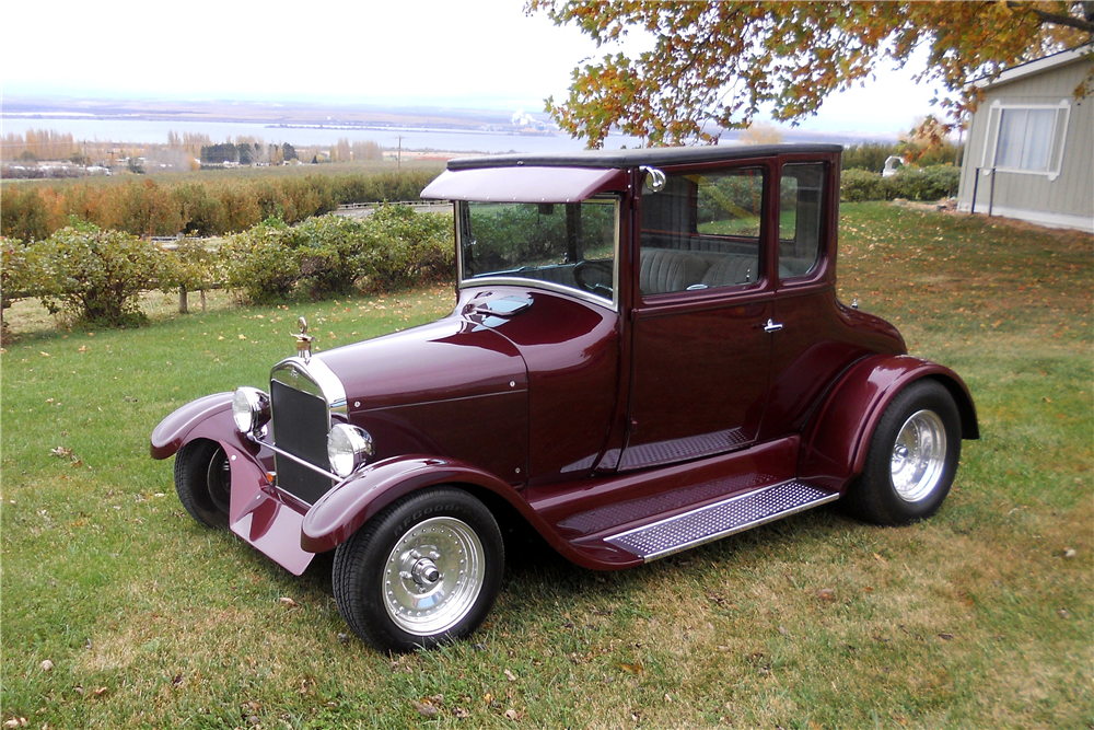 1926 FORD MODEL T CUSTOM COUPE