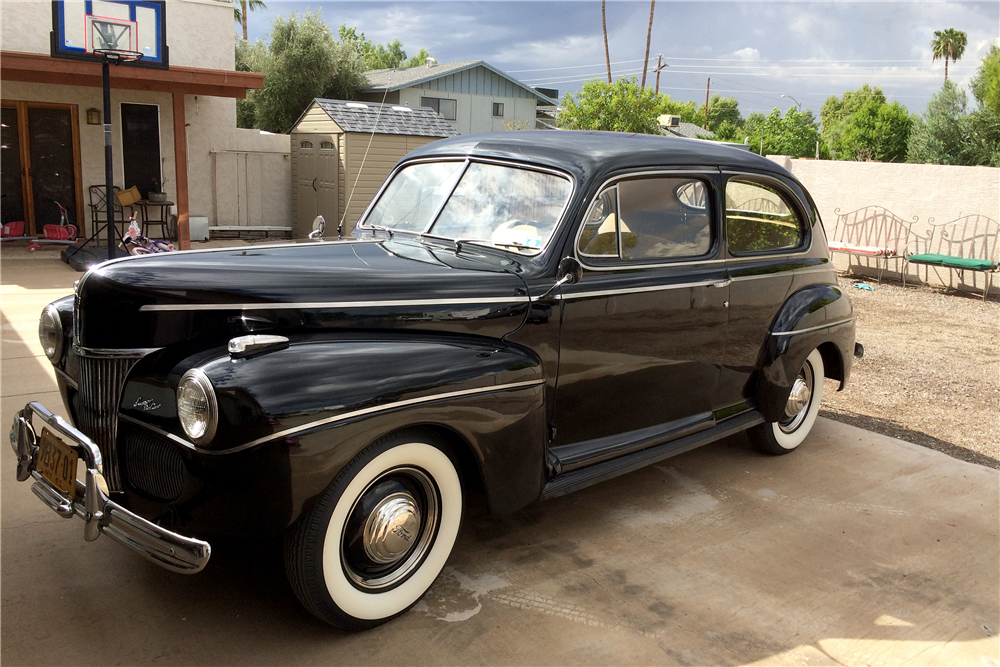 1941 FORD SUPER DELUXE 5-PASSENGER COUPE