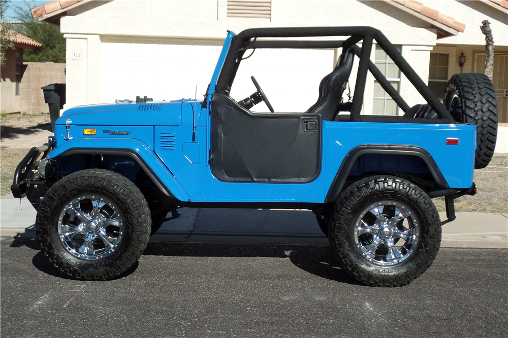 1974 TOYOTA LAND CRUISER FJ-40 CUSTOM SUV