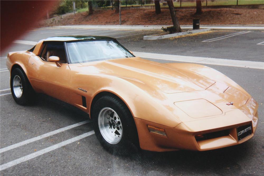 1982 CHEVROLET CORVETTE