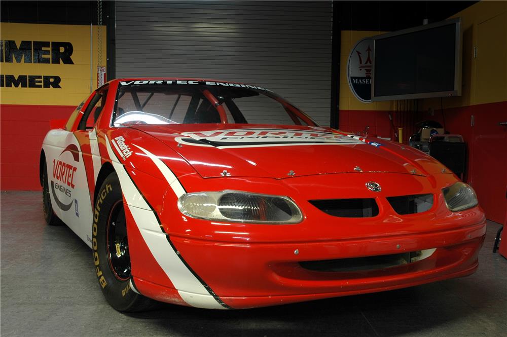 2000 HOLDEN RACE CAR