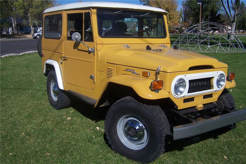 1972 TOYOTA LAND CRUISER FJ-40 2 DOOR HARDTOP